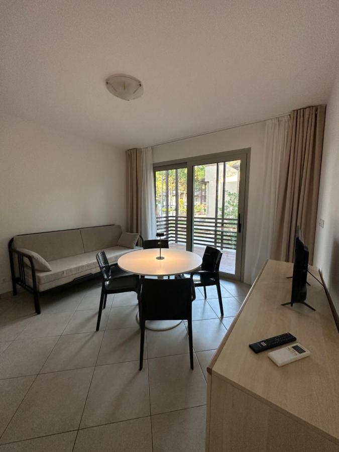 Prassitele Apartments 리그나노 사비아도로 외부 사진