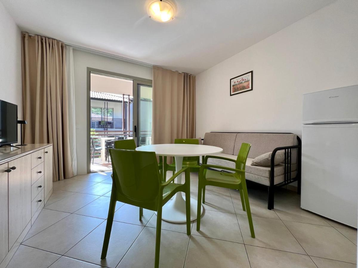 Prassitele Apartments 리그나노 사비아도로 외부 사진